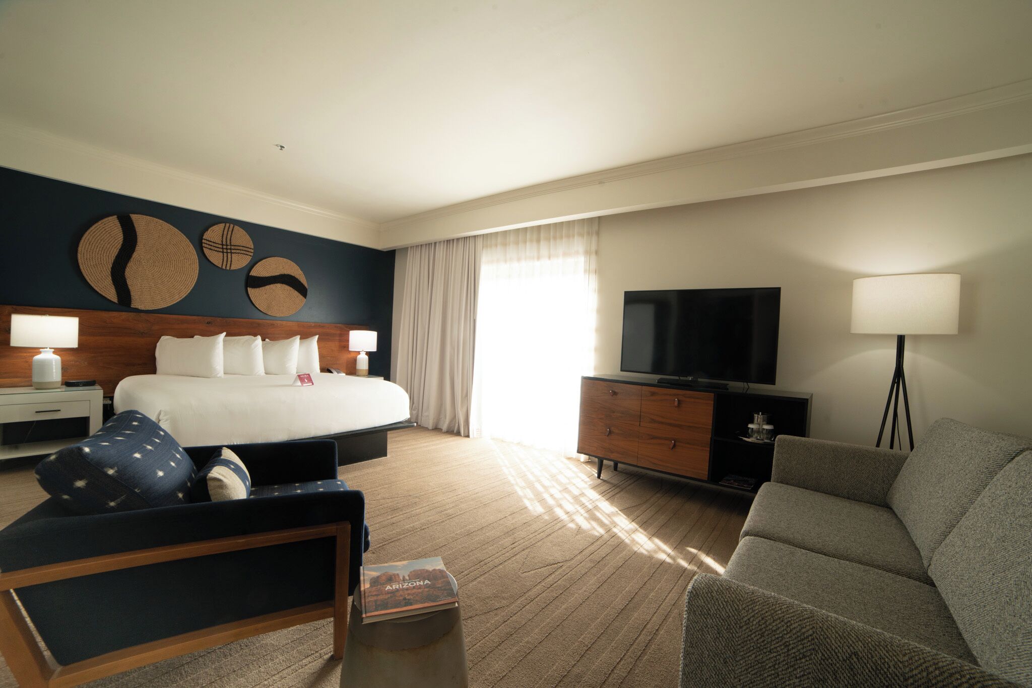 Junior Suite, Patio | Premium bedding, minibar, in-room safe, desk