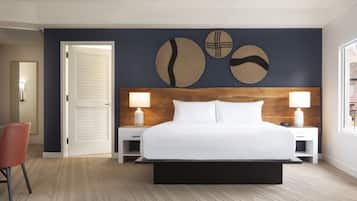 Signature Studio Suite (Creekside)