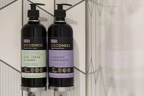 Bathroom amenities