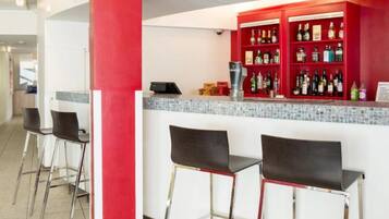 Bar (in der Unterkunft)
