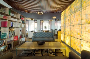 Zona de estar del vestíbulo