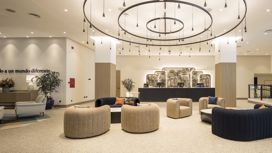 Hotel ILUNION Les Corts Spa