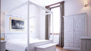 Skrivbord, mörkläggningsgardiner, gratis barnsängar och gratis wi-fi