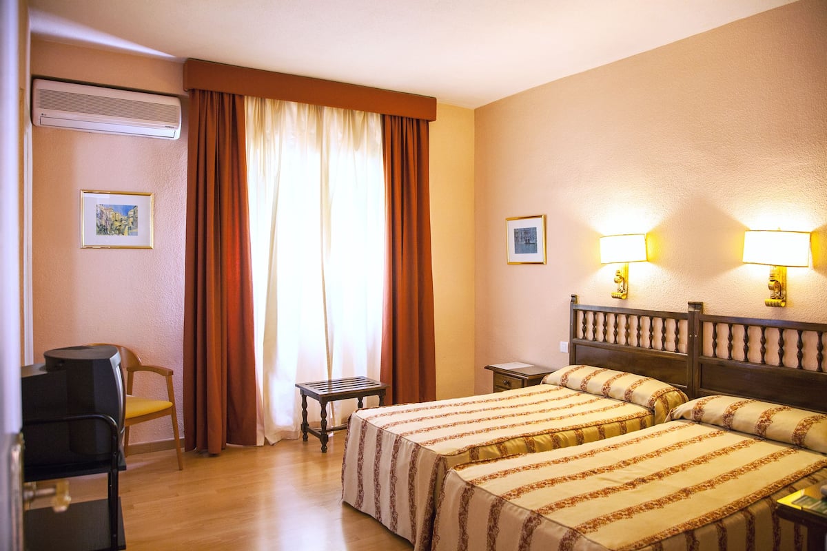 In-room safe, free cots/infant beds, free WiFi