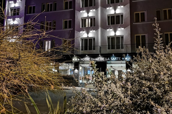 Front of property - evening/night