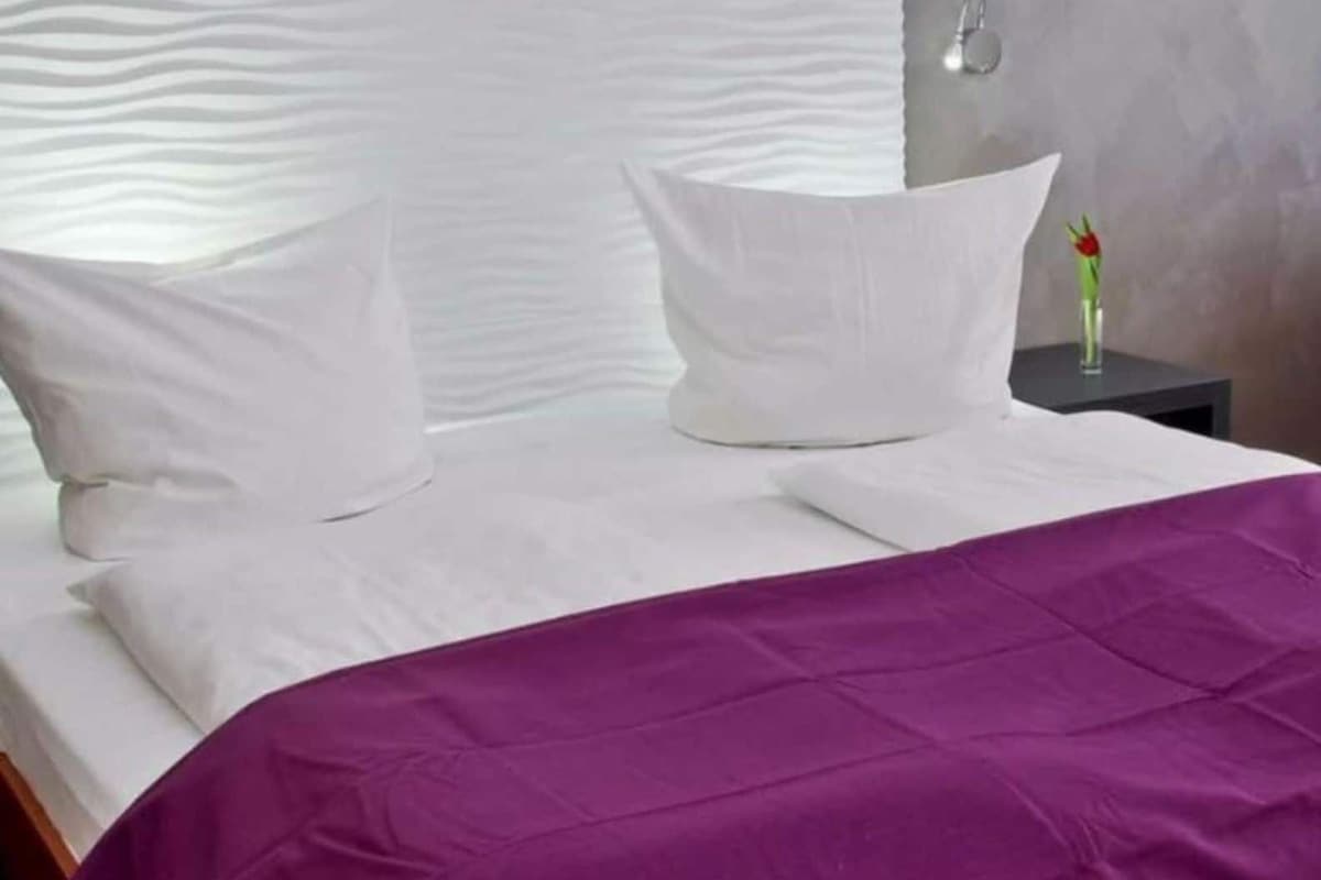 Hypo-allergenic bedding available, in-room safe, desk, blackout drapes