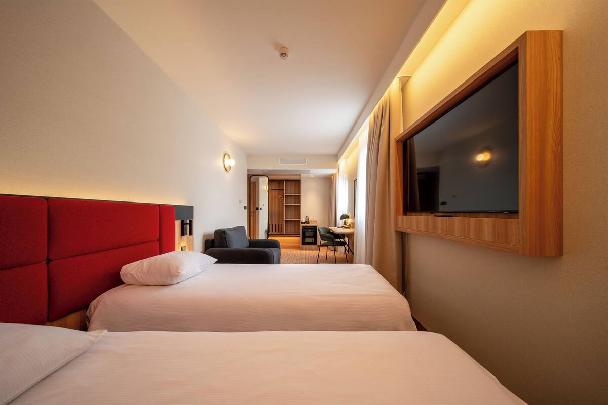 Comfort Twin Room