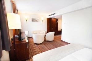 Coffres-forts dans les chambres, bureau