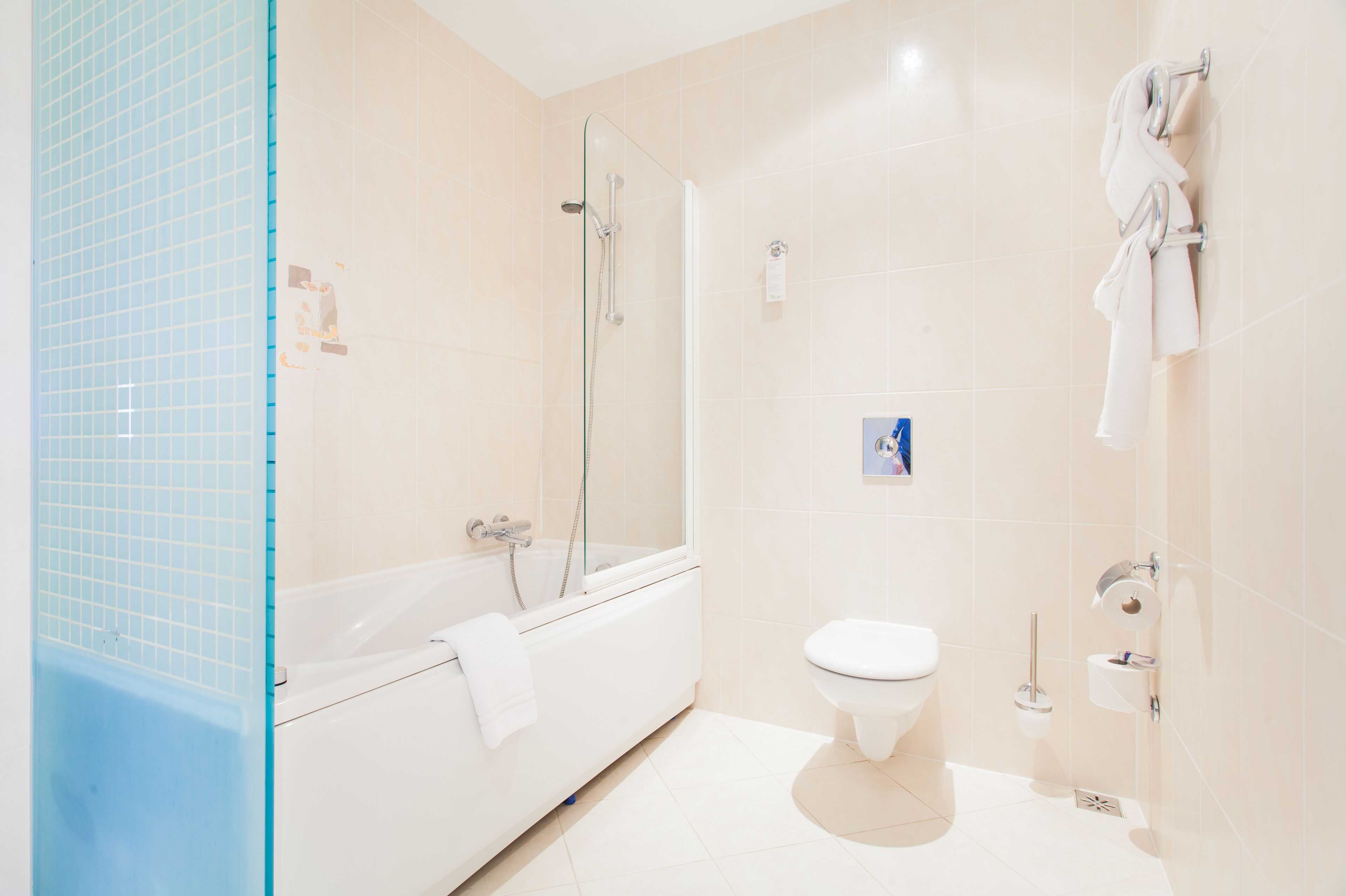 junior studio suite | bathroom | free toiletries, hair dryer, towels