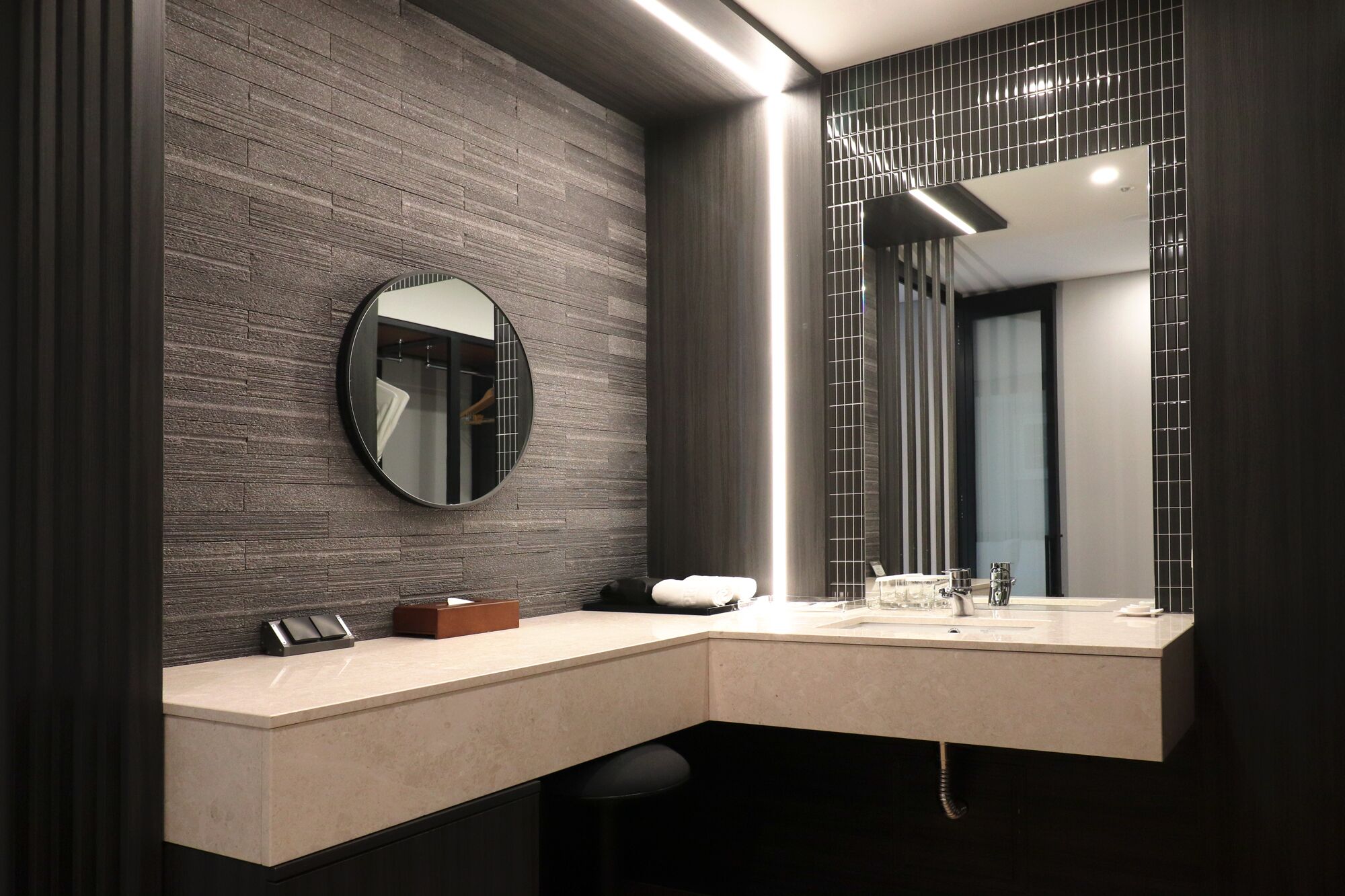 deluxe double room | 1 bedroom, in-room safe, blackout curtains, soundproofing