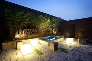 Courtyard - Hotel PJ Myeongdong (Seoul)
