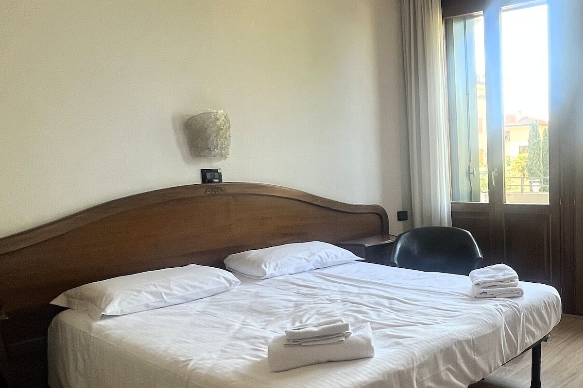 Chambre Triple | Bureau, Wi-Fi gratuit, draps fournis