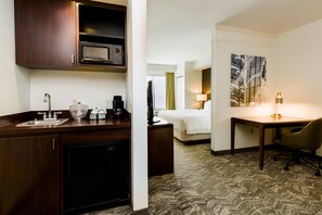 Desk, blackout curtains, iron/ironing board, free WiFi