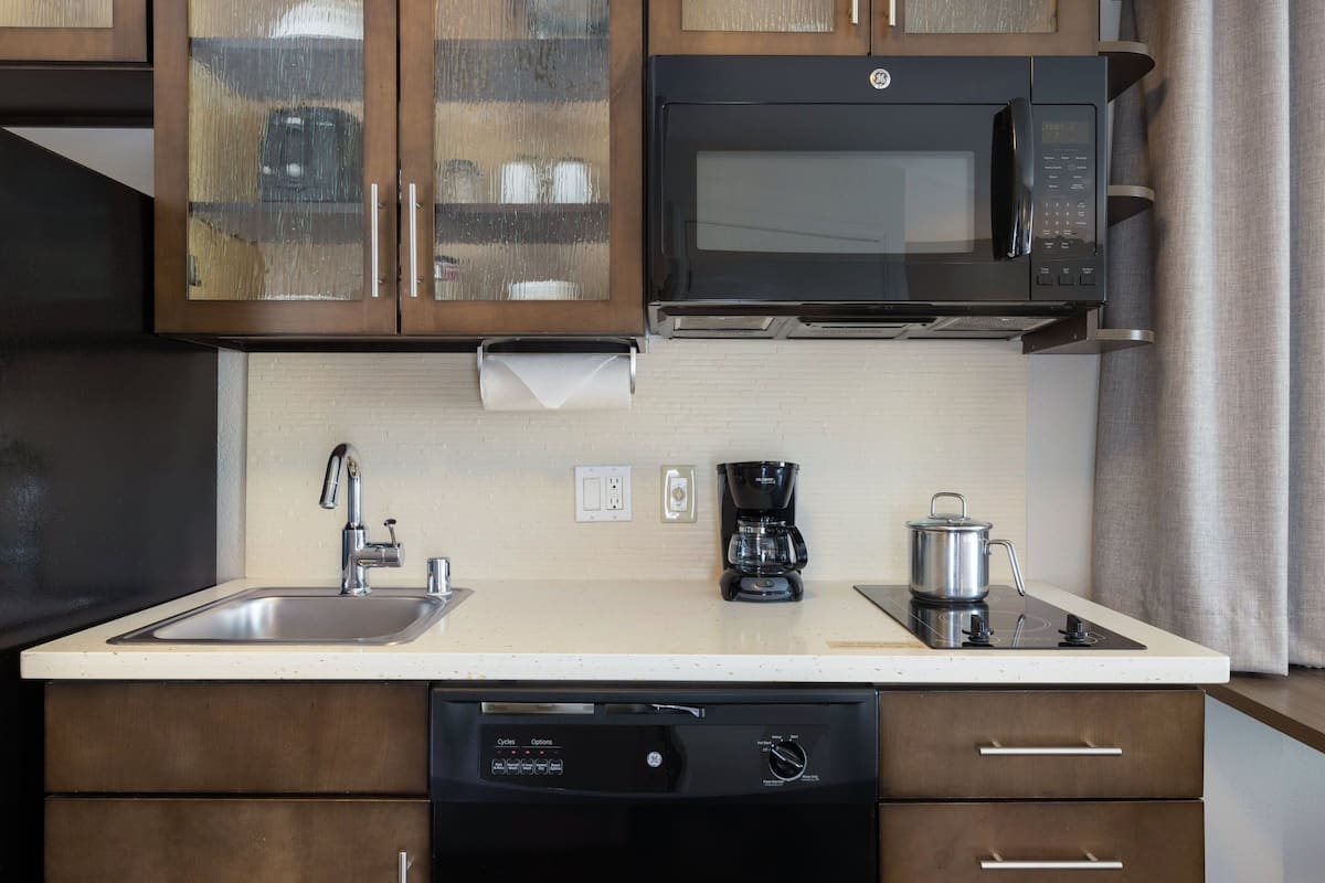 Studio Suite, 1 Queen Bed, Accessible (Hearing) | Private kitchenette | Full-size fridge, microwave, stovetop, dishwasher