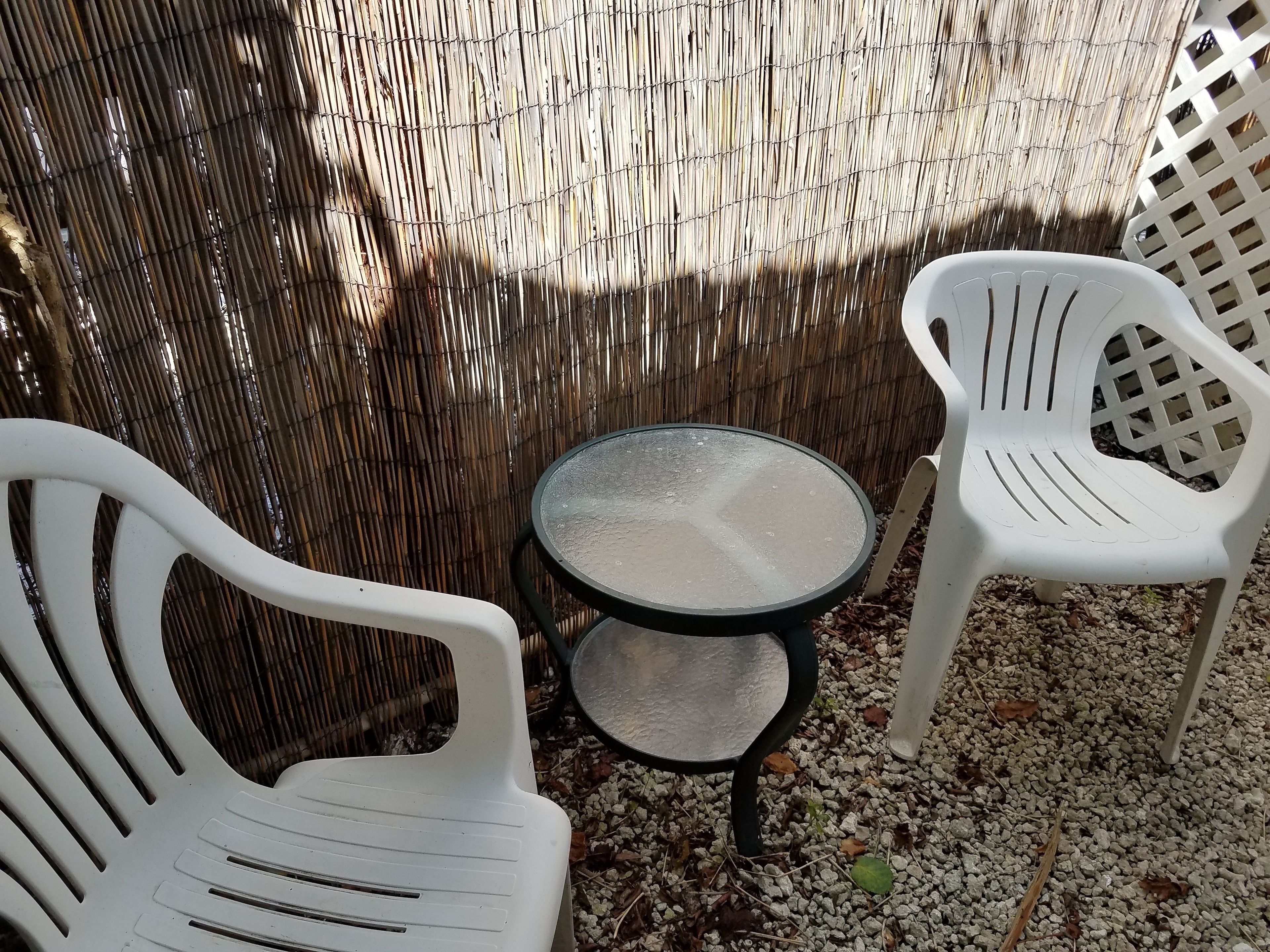 queen studio #4, full kitchen, ground floor, pool view, private bathroom | 1 bedroom, individually decorated, individually furnished