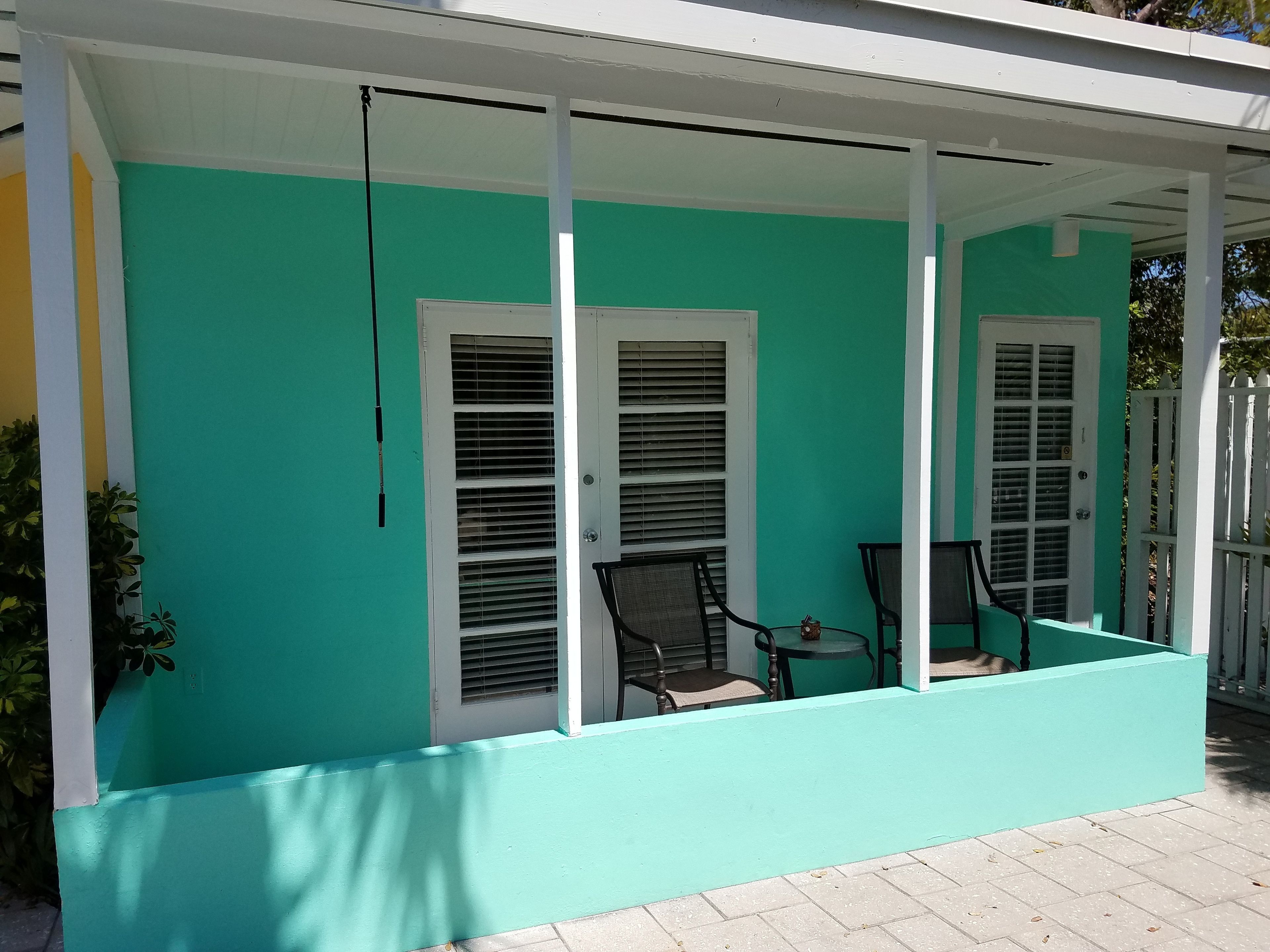 Photo - Alexander Palms Court - No Hidden Resort Fees!