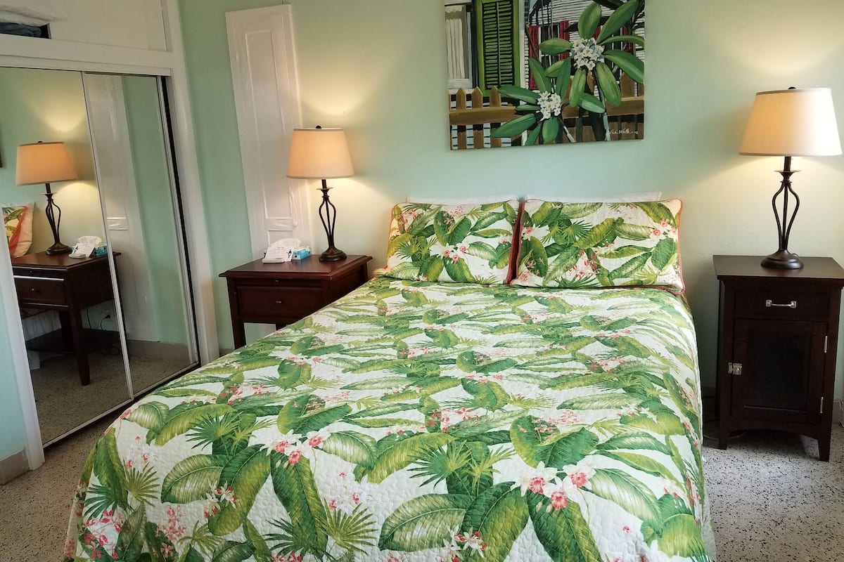 Queen Studio #3, Full Kitchen, Ground Floor,  Garden View, Private Bathroom | Iron/ironing board (on request), WiFi (free), individually decorated