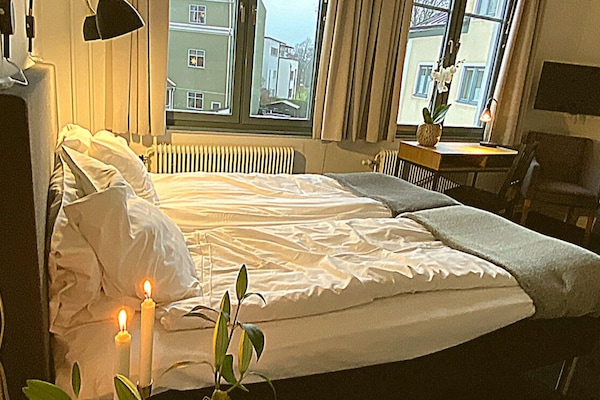 Standard Triple Room | Pillowtop beds, desk, free WiFi, bed sheets