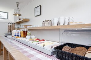Tägliches inbegriffenes Frühstücksbuffet