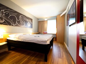 1 chambre, bureau, rideaux occultants, chambres insonorisées