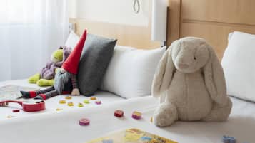 Family Room, Multiple Beds | Desk, iron/ironing board (on request), WiFi (free), bed sheets