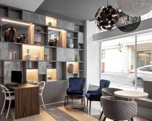 Reception - Hotel Astoria (Prague)