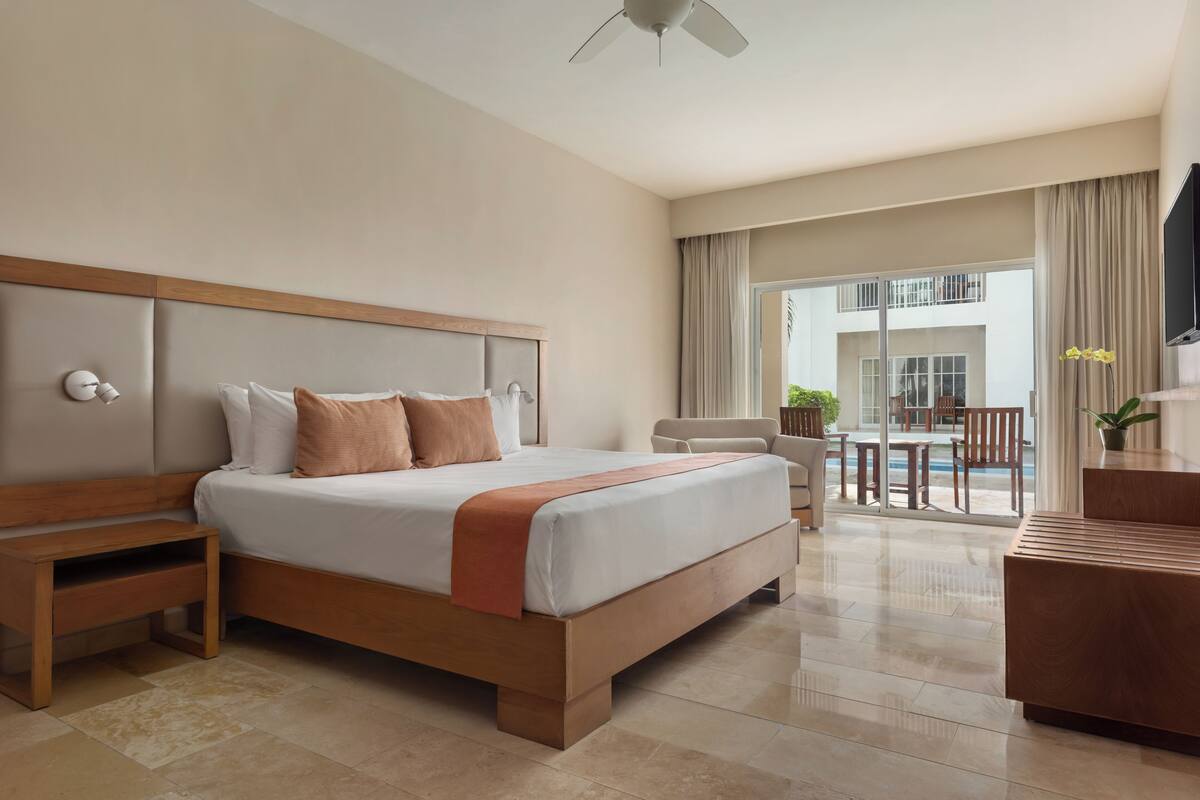 Artículos del minibar gratis y caja de seguridad en la habitación 