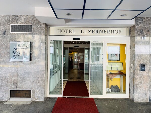 Entrée de l’hébergement 