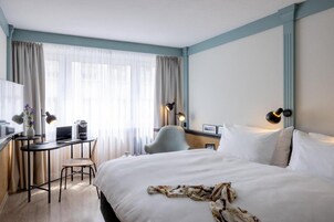 双人房 | 客房内保险箱、免费 WiFi、床单