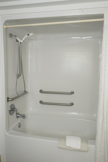 Country Inn Suites by Radisson, Myrtle Beach, SC - Image 33