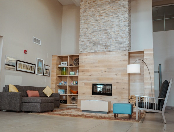 Lobby sitting area - Country Inn & Suites by Radisson, Myrtle Beach, SC (Myrtle Beach)