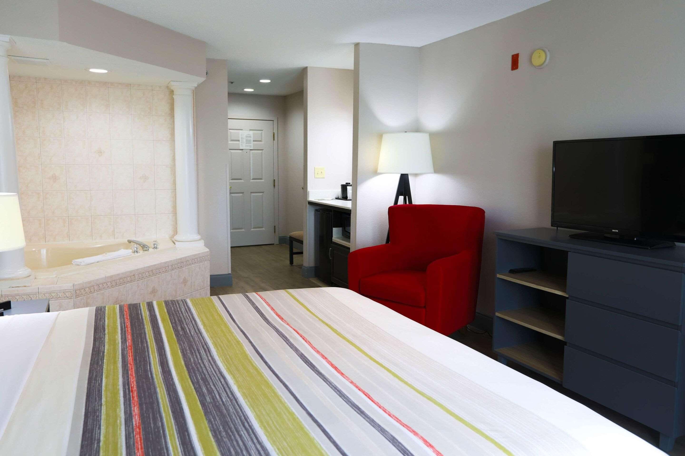Photo - Country Inn & Suites by Radisson, Myrtle Beach, SC