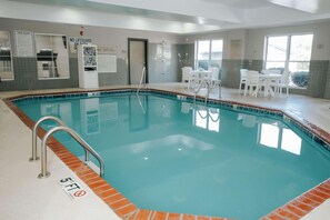 Piscine intérieure