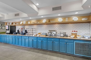 Free daily buffet breakfast at Country Inn & Suites by Radisson, Myrtle Beach, SC