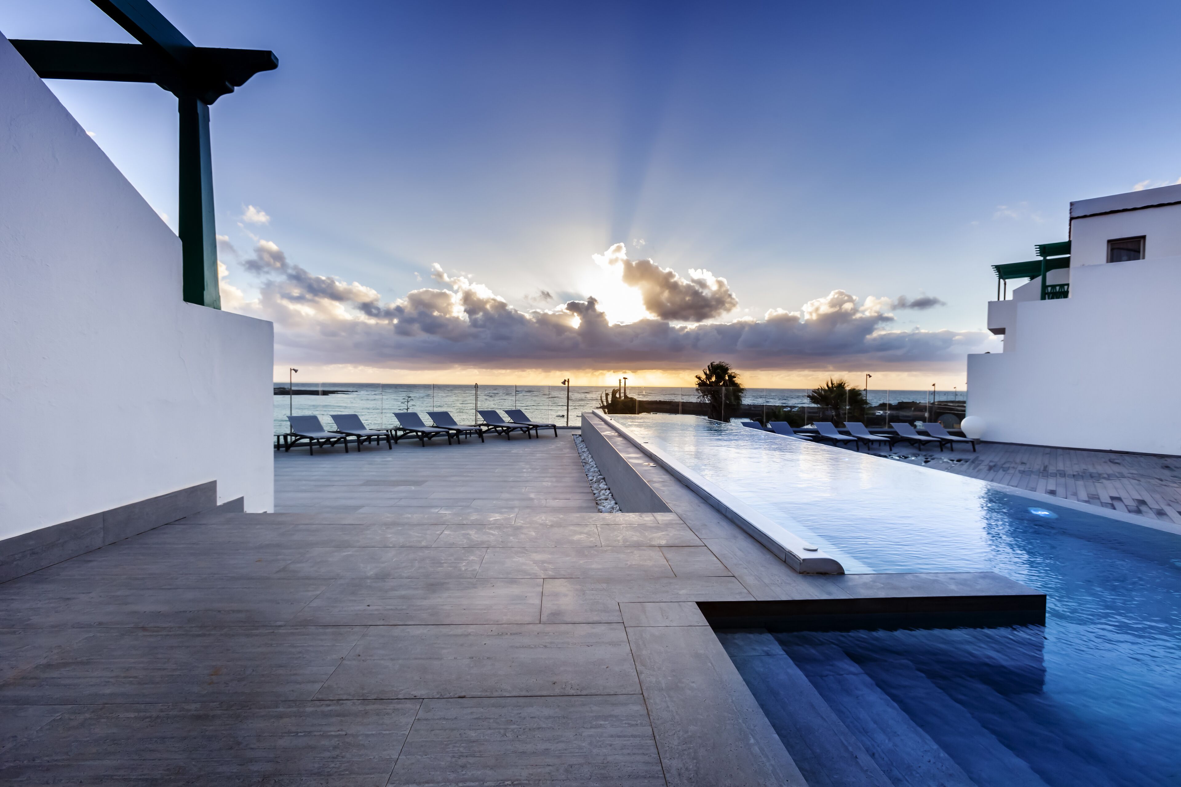 2 outdoor pools, pool umbrellas, sun loungers