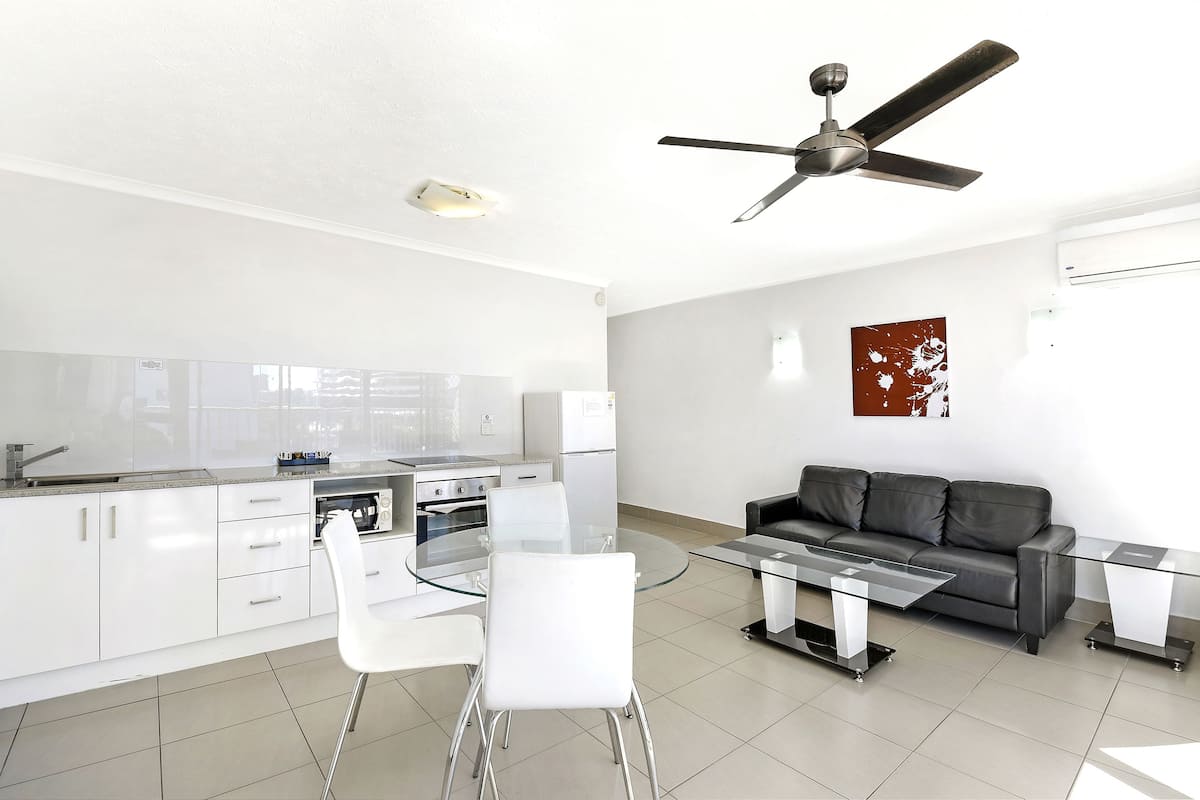 Superior Apartment, 1 Bedroom | Private kitchen | Coffee/tea maker, full-size fridge, microwave, stovetop