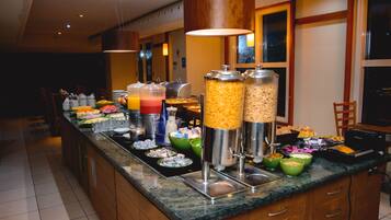 Free daily buffet breakfast
