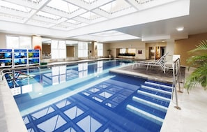 Indoor pool, pool loungers