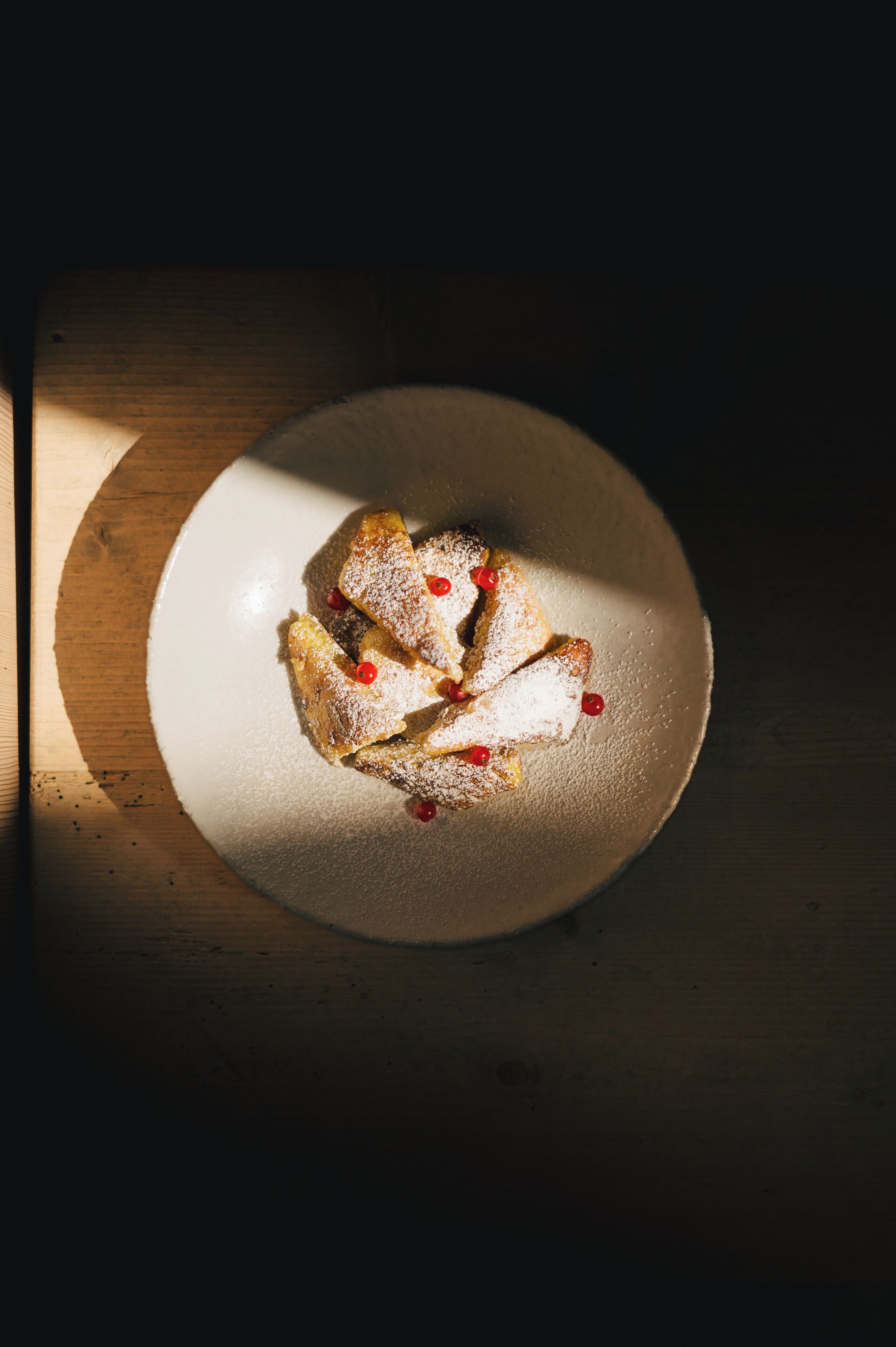 A dessert on a plate.