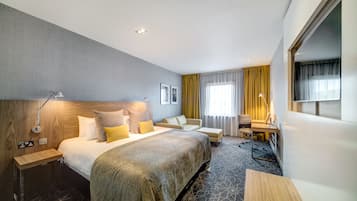 1 Schlafzimmer, Allergikerbettwaren, Zimmersafe, Schreibtisch