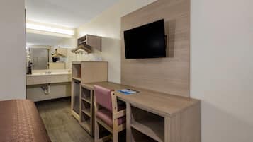 Desk, blackout drapes, free WiFi, bed sheets