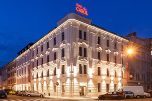 Front of property - evening/night