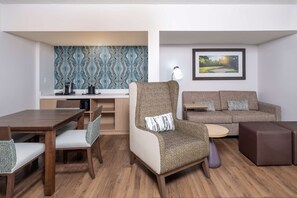 Minibar - Hilton Garden Inn Jacksonville Ponte Vedra Sawgrass (Ponte Vedra Beach)