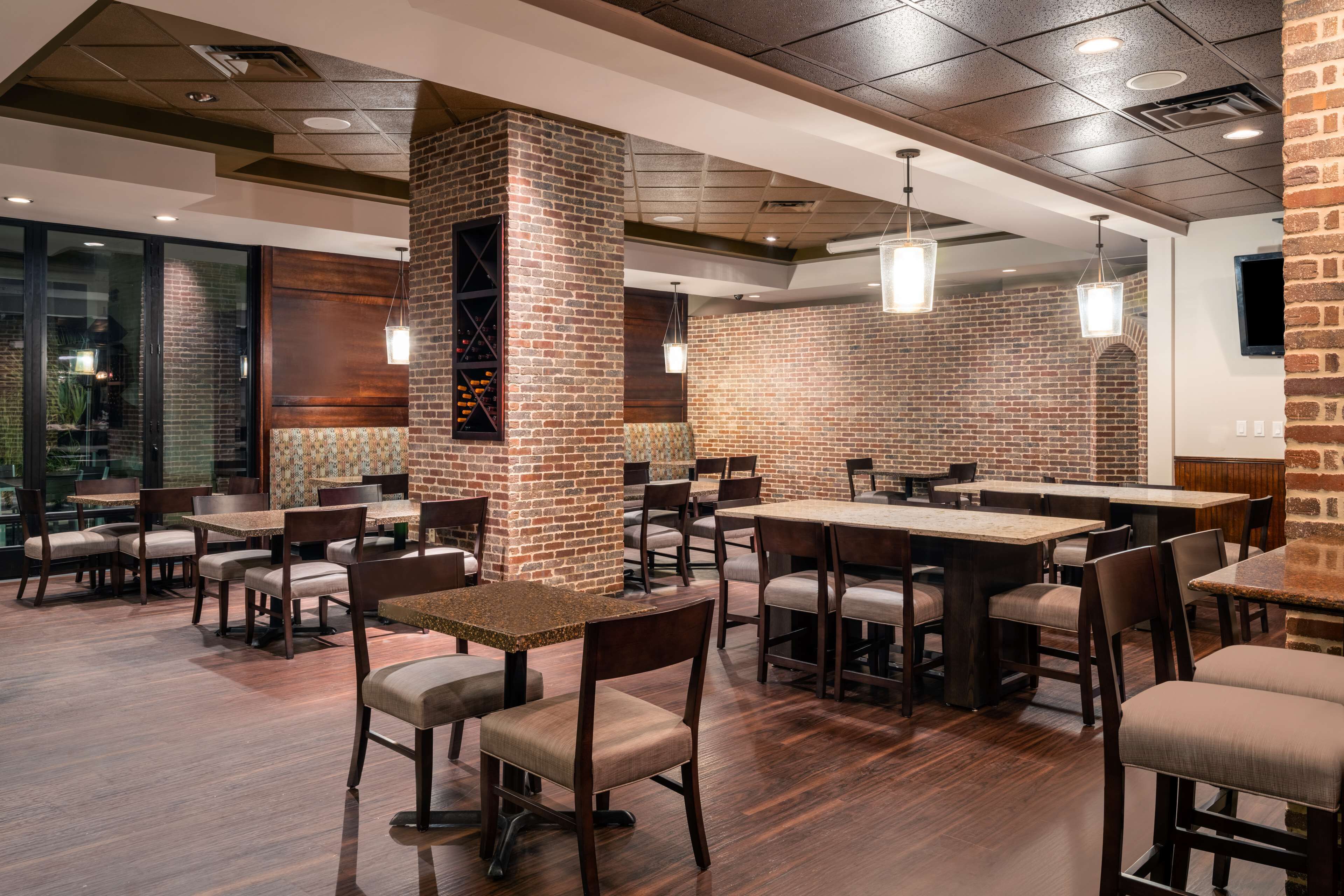 Daily cooked-to-order breakfast (USD 12.95 per person)