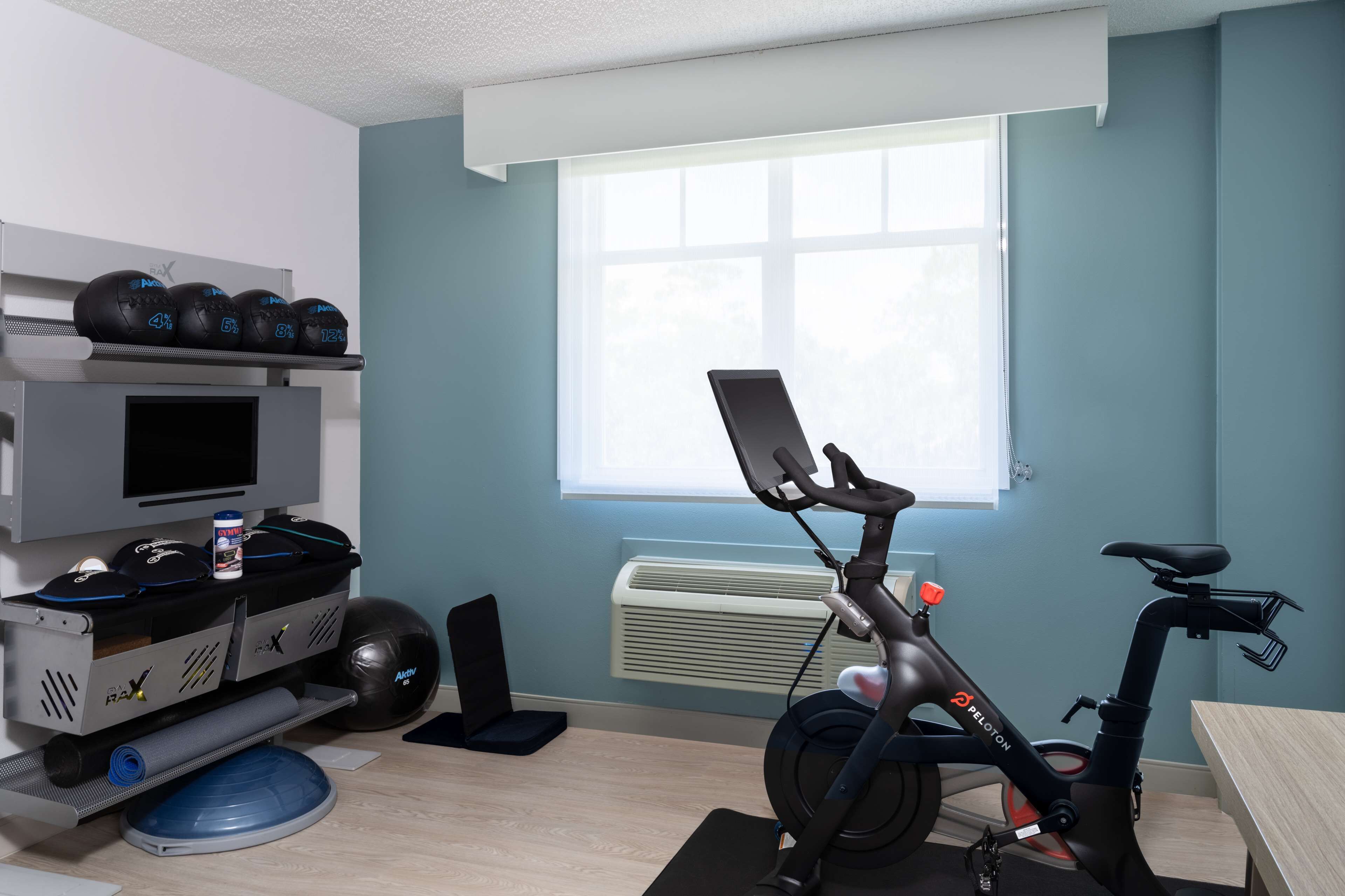 room, 1 king bed (fitness room) | 1 bedroom, in-room safe, desk, laptop workspace