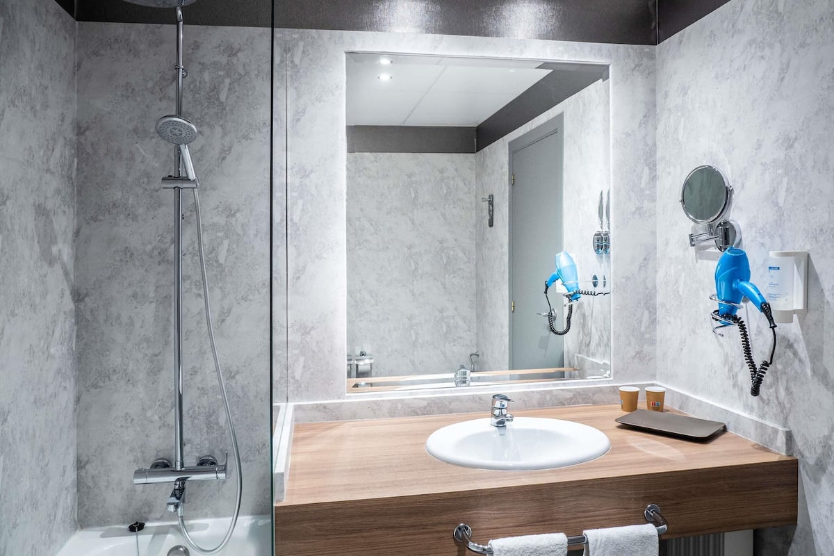 superior room, 1 double bed, terrace | down duvets, in-room safe, desk, blackout curtains