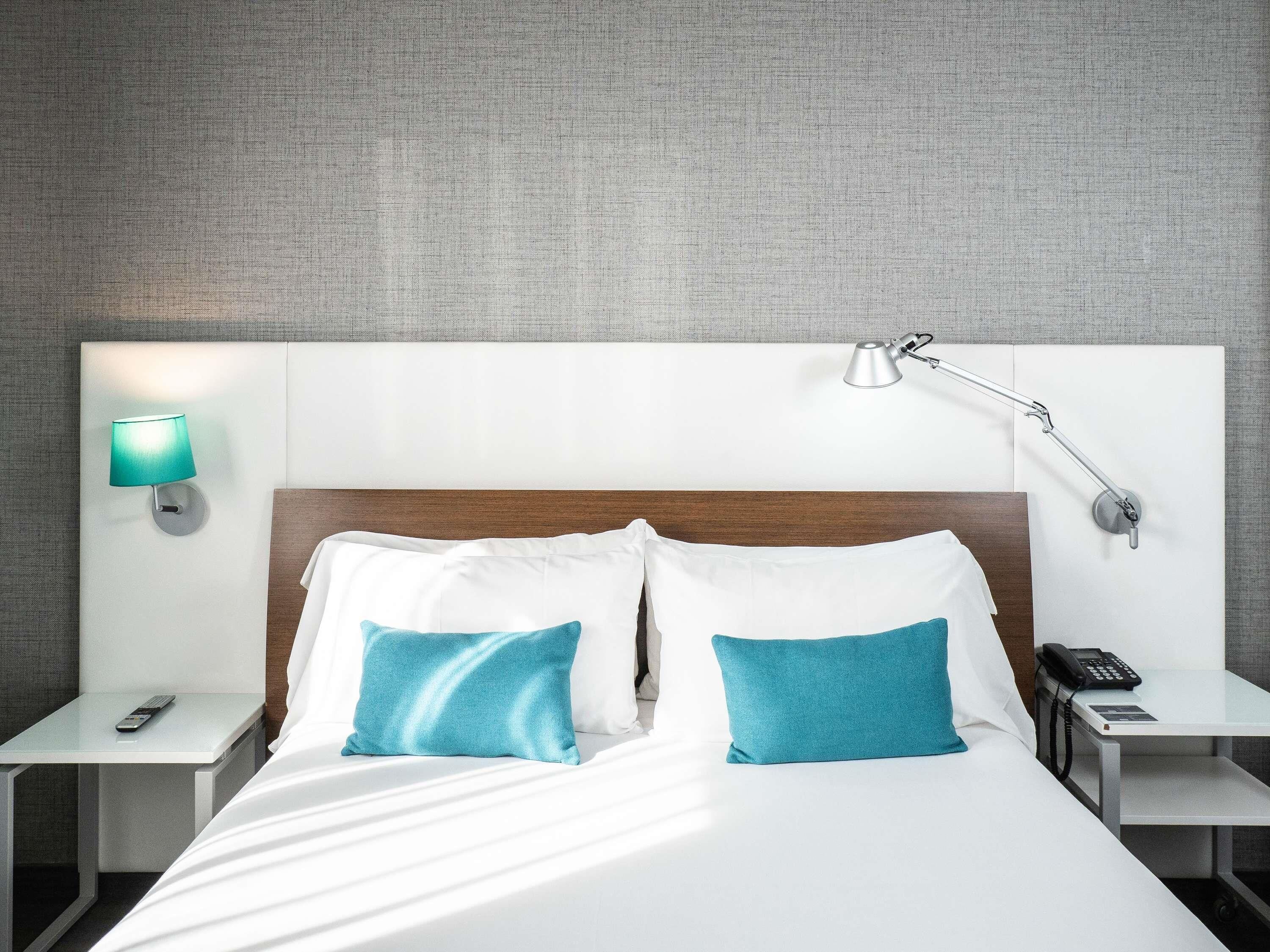 Couette en duvet d'oie, coffres-forts dans les chambres, bureau