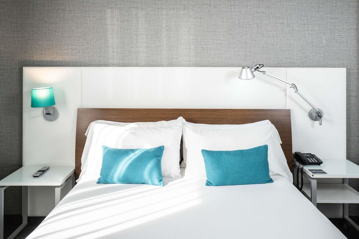 Couette en duvet d'oie, coffres-forts dans les chambres, bureau