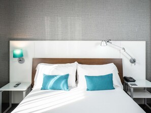 Down duvets, in-room safe, desk, blackout curtains - ibis Styles A Coruña (A Coruña)