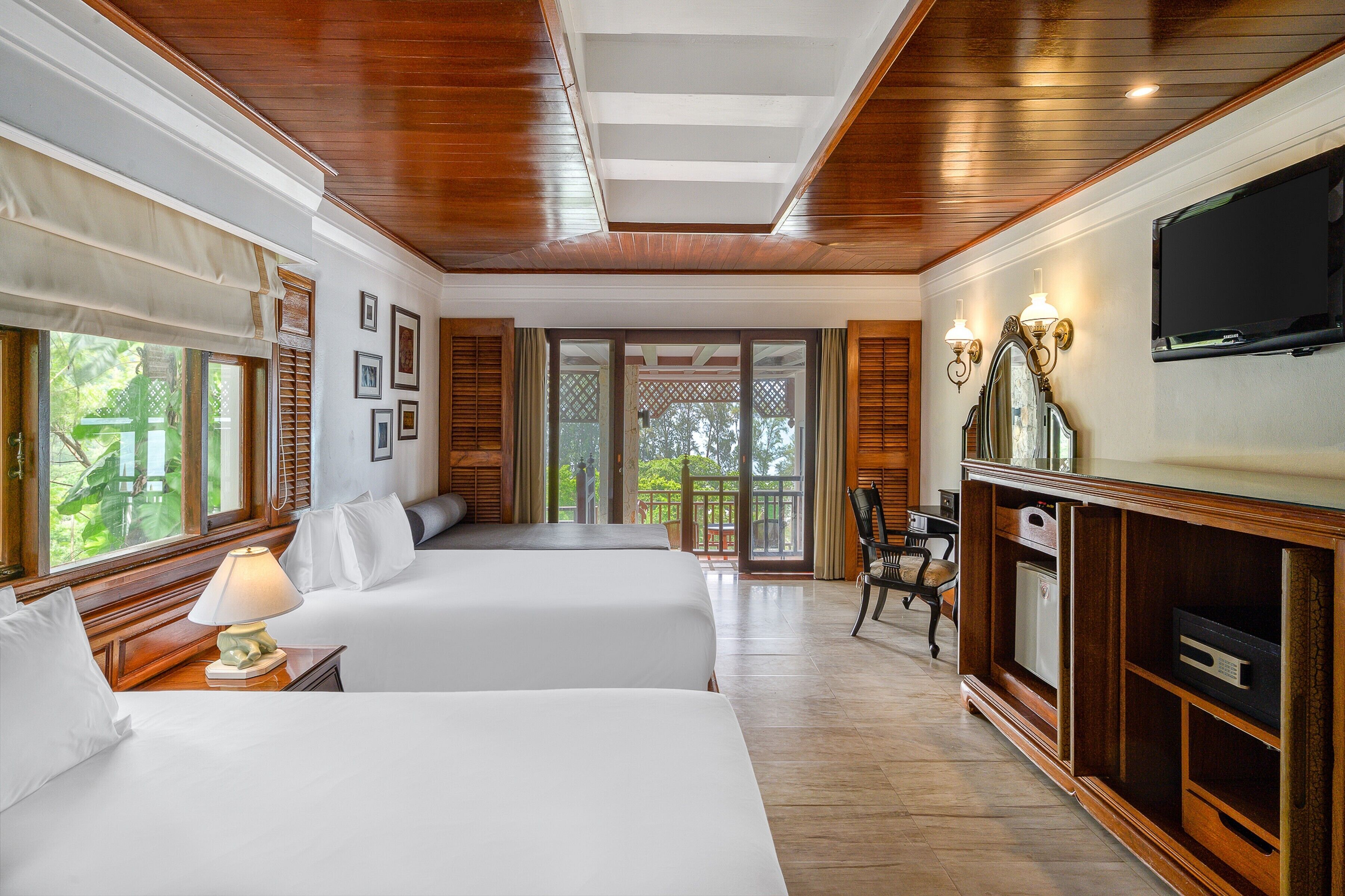 1 bedroom, minibar, in-room safe, individually decorated